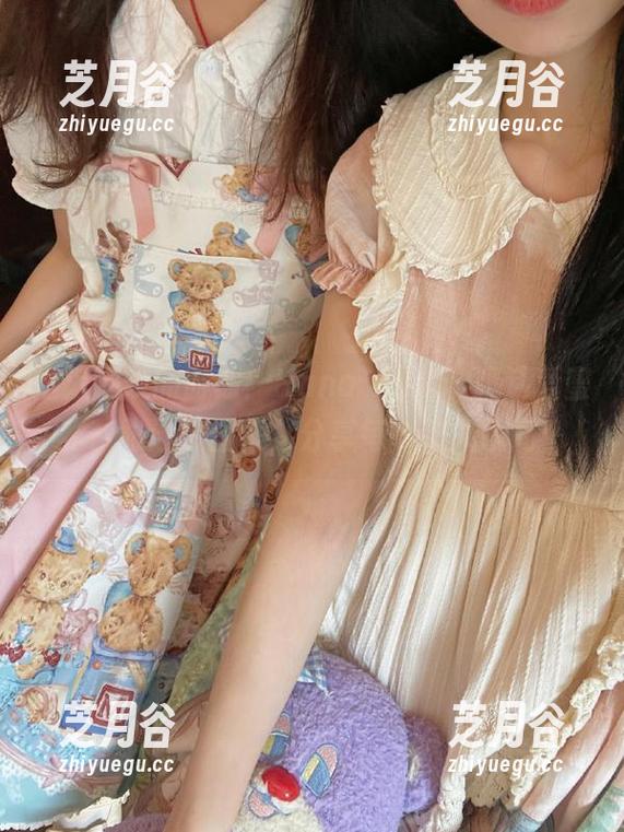 Hana Bunny 海浪呼唤的时刻:Hana Bunny精选爱蜜莉雅泳装图集,分享每个动人瞬间